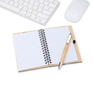Caderno de Bambu com Caneta